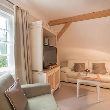 Geldernhaus Garni Hotel 3*